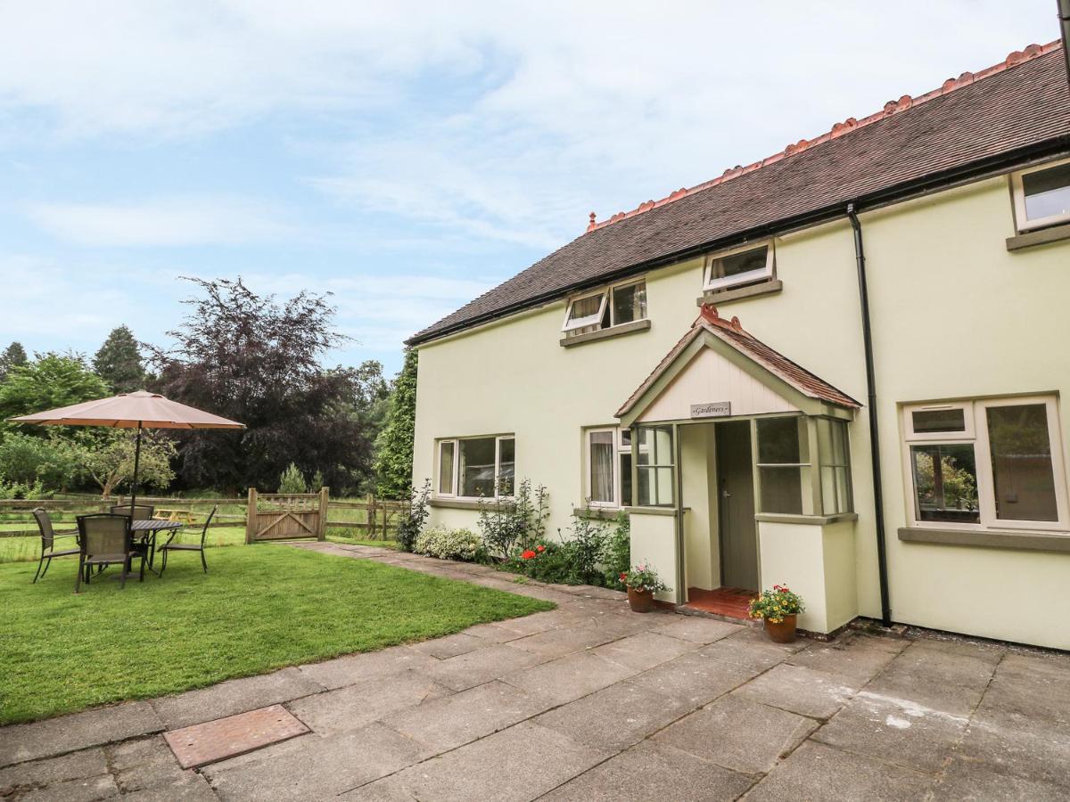 Gardener'S Cottage ลานดินดรอดเวลส์ ภายนอก รูปภาพ
